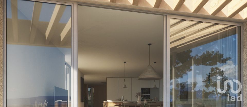 Maison 4 chambres de 221 m² à Palmeira (15959)