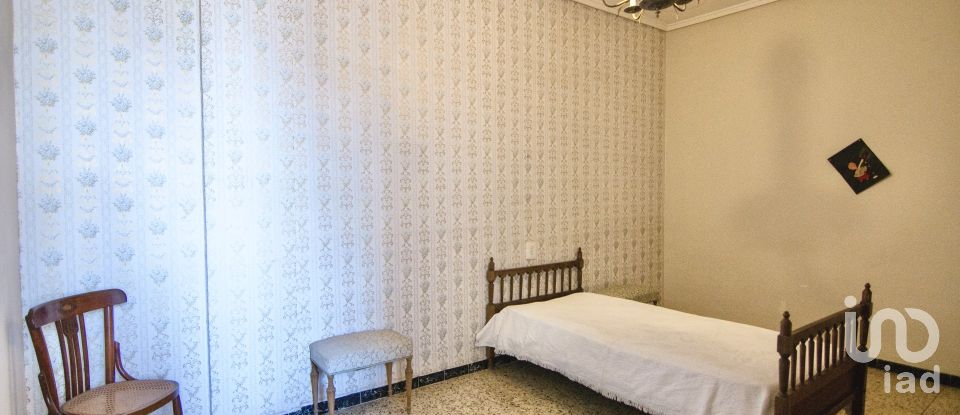 Mansion 6 bedrooms of 243 m² in La Font d'en Carros (46717)