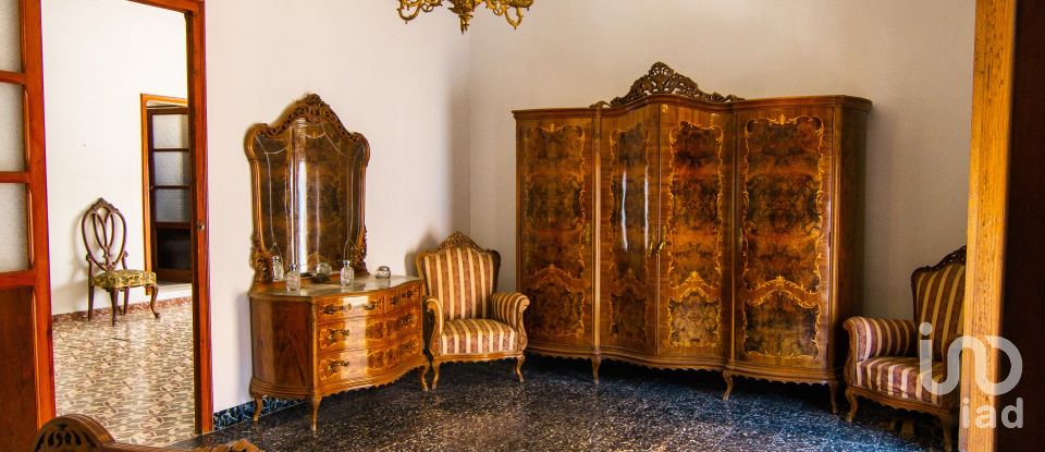 Mansion 6 bedrooms of 243 m² in La Font d'en Carros (46717)