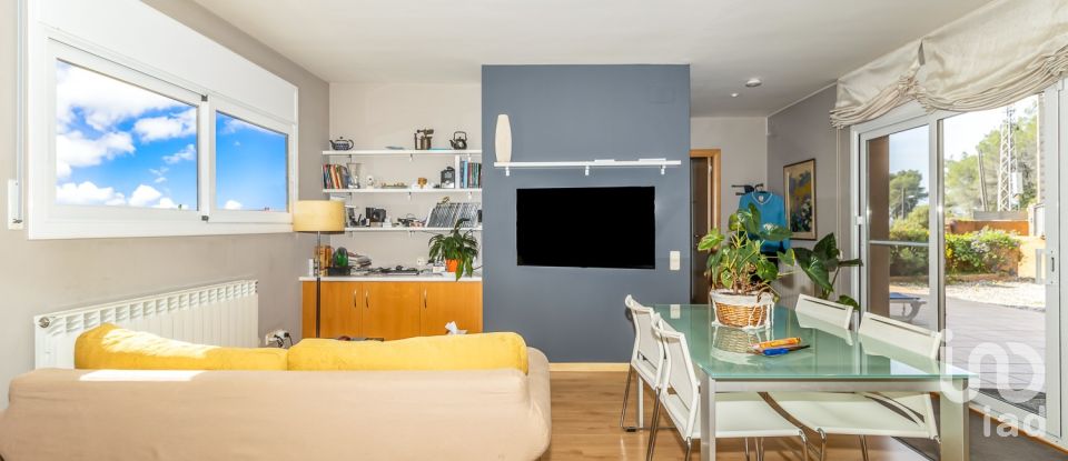 Casa 7 habitaciones de 317 m² en Castellar del Vallès (08211)