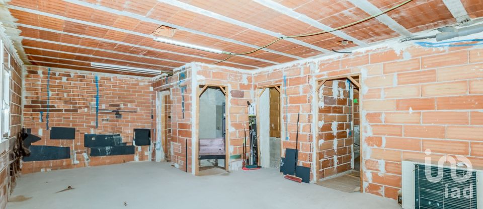 Casa 7 habitaciones de 317 m² en Castellar del Vallès (08211)