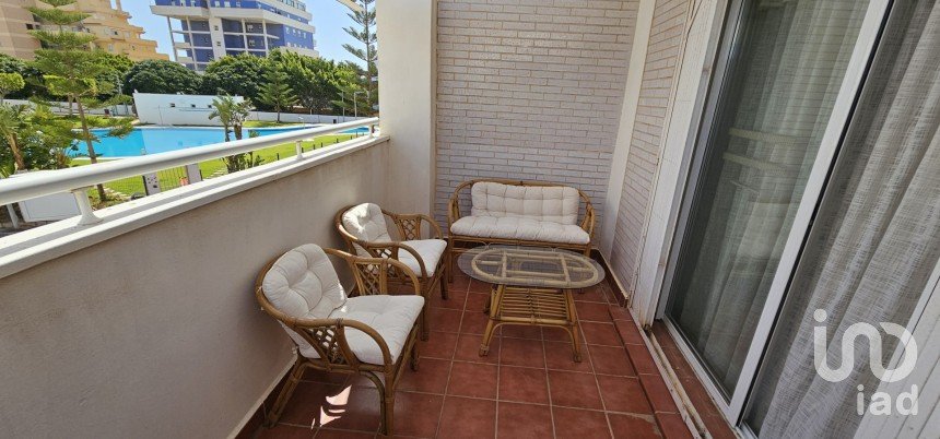 Piso 2 habitaciones de 110 m² en Urbanización Roquetas de Mar (04740)