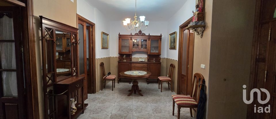 Casa de pueblo 6 habitaciones de 254 m² en Cañete la Real (29340)