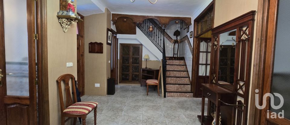 Casa de pueblo 6 habitaciones de 254 m² en Cañete la Real (29340)