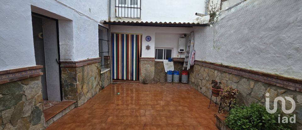 Casa de pueblo 6 habitaciones de 254 m² en Cañete la Real (29340)