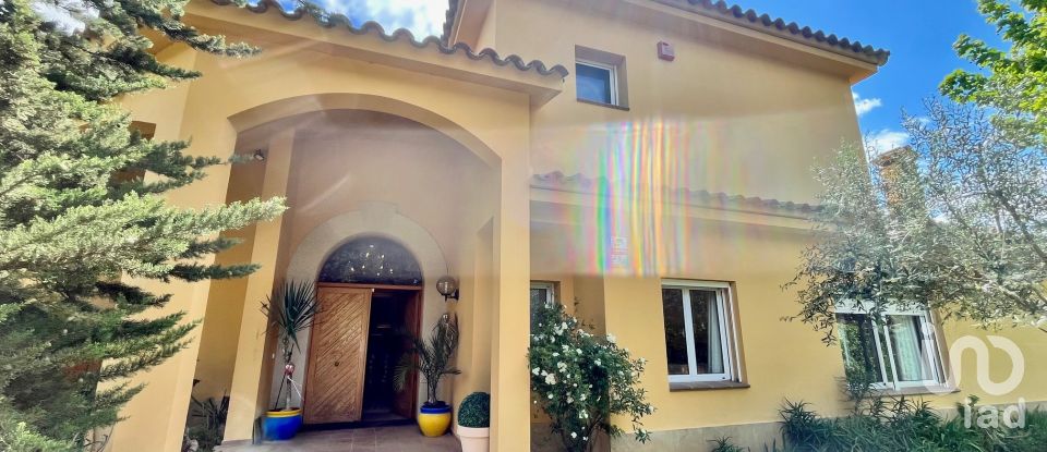 Mansion 5 bedrooms of 244 m² in Avinyonet de Puigventós (17742)