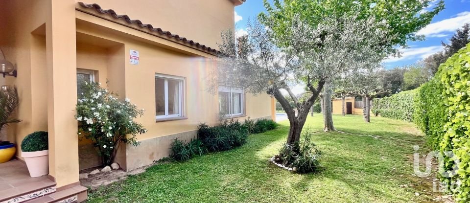 Mansion 5 bedrooms of 244 m² in Avinyonet de Puigventós (17742)