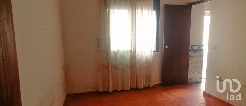 Maison de village 5 chambres de 100 m² à Belvís de la Jara (45660)