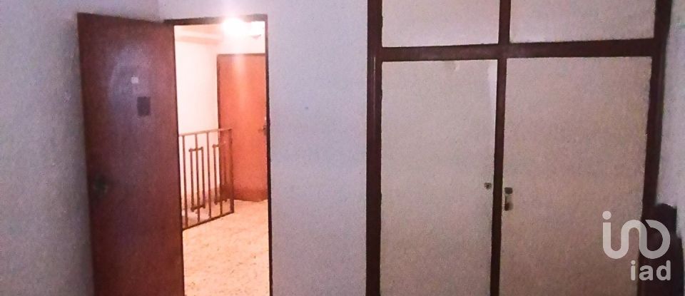 Maison de village 5 chambres de 100 m² à Belvís de la Jara (45660)