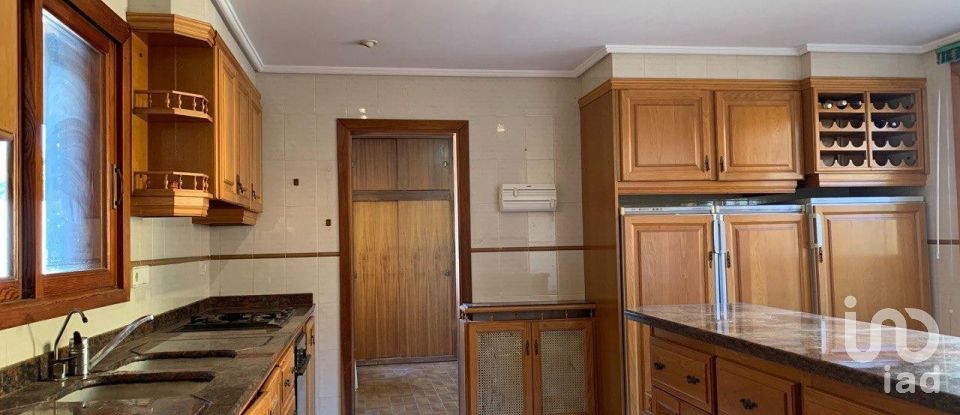 Hacienda / Cortijo 5 habitaciones de 631 m² en Alzira (46600)