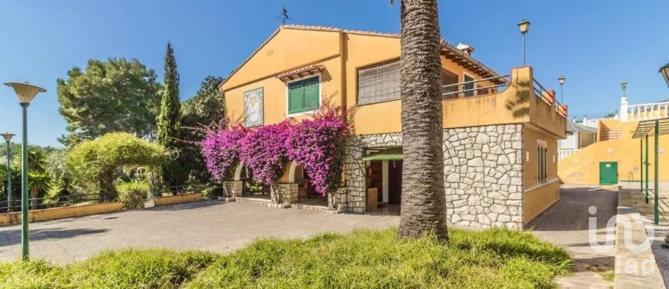 Hacienda / Cortijo 5 habitaciones de 631 m² en Alzira (46600)