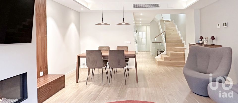 Maison 3 chambres de 261 m² à Barcelona (08034)