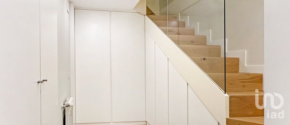 Maison 3 chambres de 261 m² à Barcelona (08034)