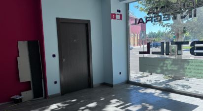 Shop / premises commercial of 153 m² in León (24004)
