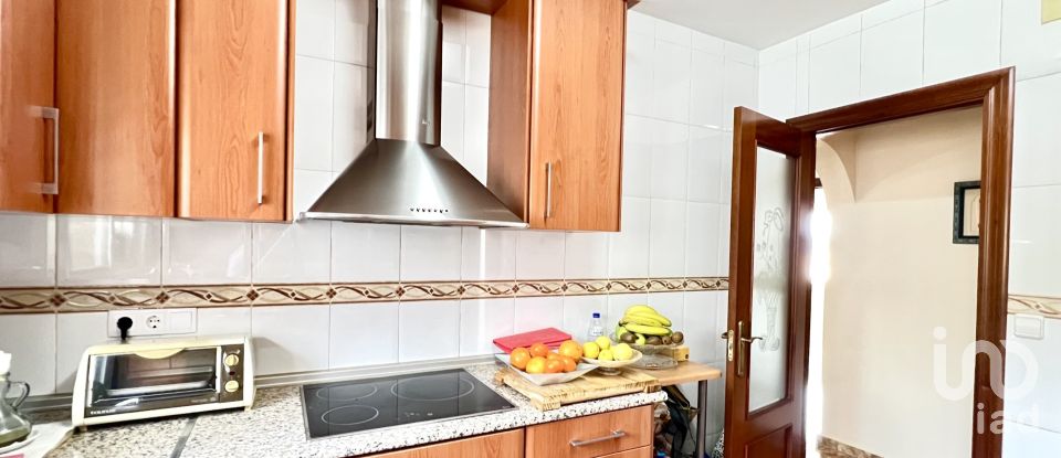 Apartment in house  3 bedrooms of 125 m² in La Nucia (03530)