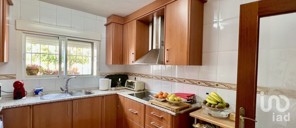 Apartment in house  3 bedrooms of 125 m² in La Nucia (03530)