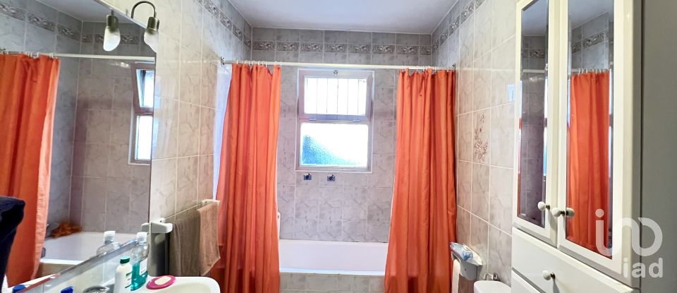 Apartment in house  3 bedrooms of 125 m² in La Nucia (03530)