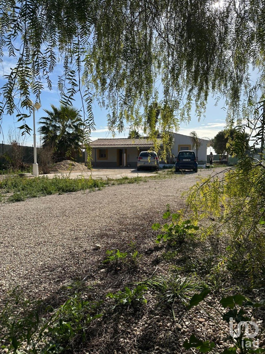 House 6 bedrooms of 325 m² in Partida Las Bayas (03292)