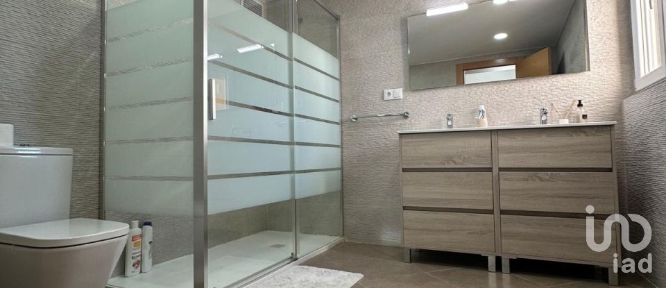 House 6 bedrooms of 325 m² in Partida Las Bayas (03292)