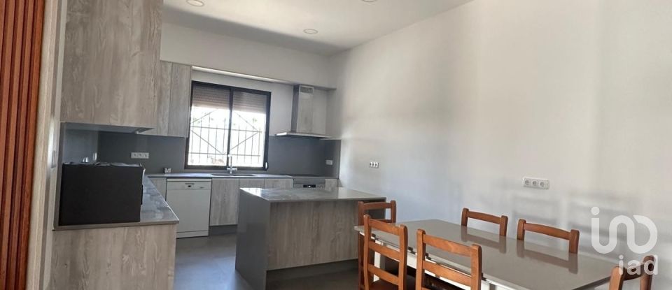 House 6 bedrooms of 325 m² in Partida Las Bayas (03292)