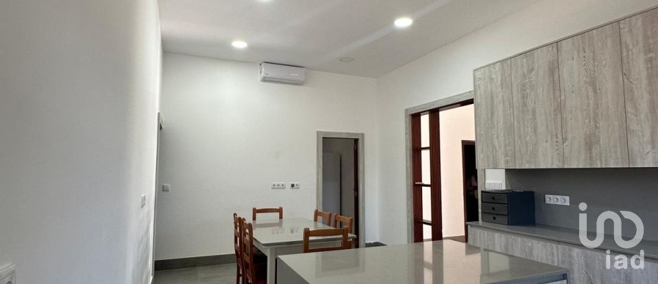 House 6 bedrooms of 325 m² in Partida Las Bayas (03292)