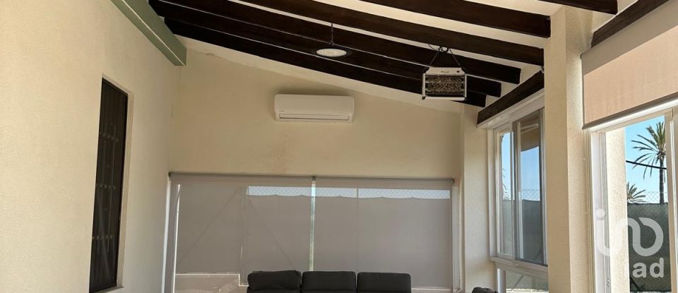 House 6 bedrooms of 325 m² in Partida Las Bayas (03292)