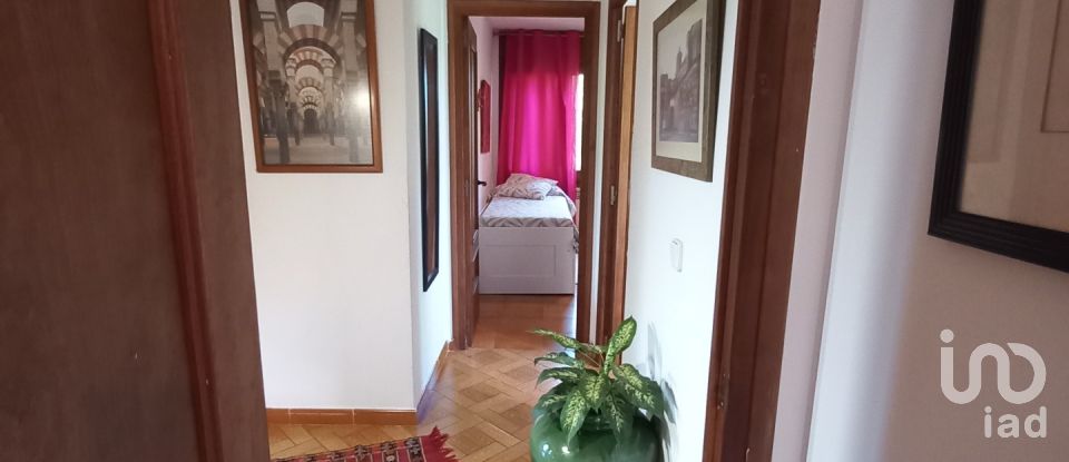 Casa rural 3 habitacions de 120 m² a Prades (43364)