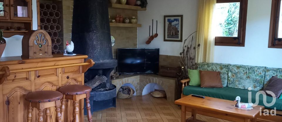 Casa rural 3 habitacions de 120 m² a Prades (43364)