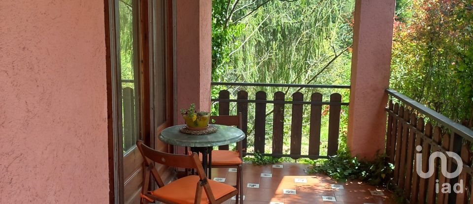 Casa rural 3 habitacions de 120 m² a Prades (43364)