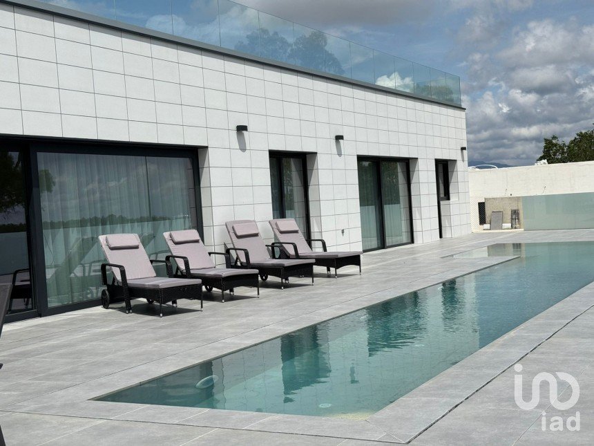 House 5 bedrooms of 384 m² in Sant Esteve Sesrovires (08635)