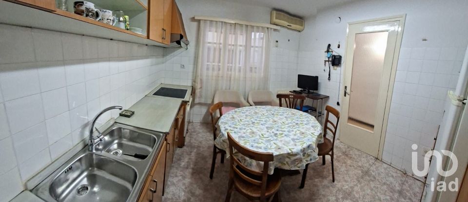 Maison de village 4 chambres de 180 m² à Alcolea de Cinca (22410)