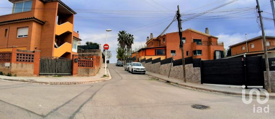 Terreno de 457 m² en Rubí (08191)