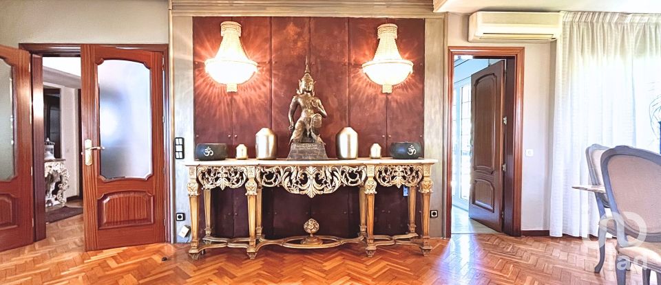 House 5 bedrooms of 540 m² in Corbera de Llobregat (08757)