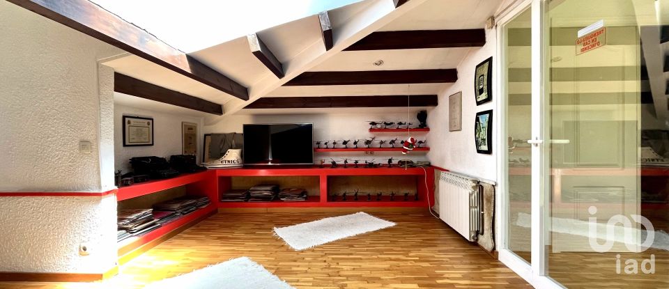 House 5 bedrooms of 540 m² in Corbera de Llobregat (08757)