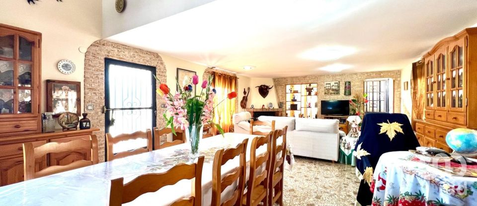 Vivienda unifamiliar  3 habitaciones de 112 m² en Amposta (43870)