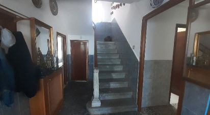 Casa 10 habitaciones de 300 m² en La Bañeza (24750)