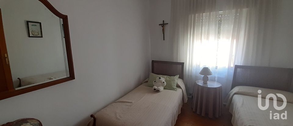 Casa 10 habitaciones de 300 m² en La Bañeza (24750)