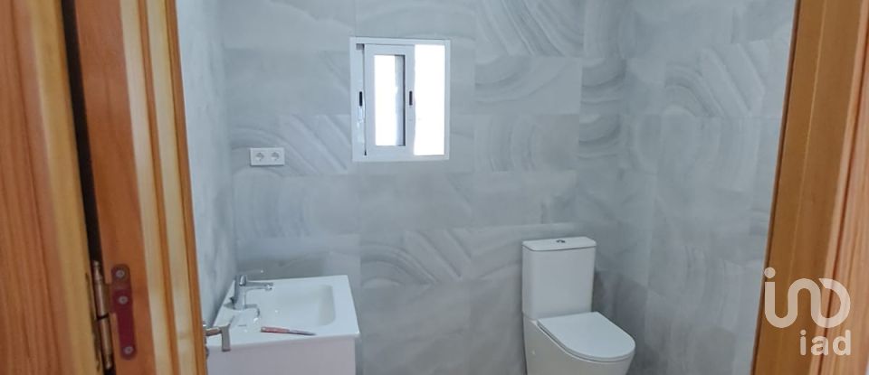 Casa rústica 3 habitaciones de 120 m² en Alcanara (30813)