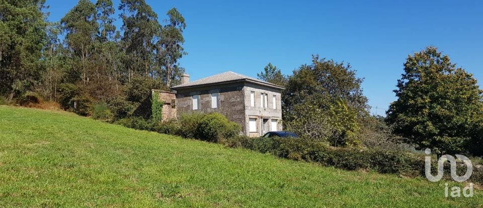 Country home 3 bedrooms of 200 m² in Val do Dubra (15873)