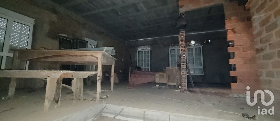 Country home 3 bedrooms of 200 m² in Val do Dubra (15873)