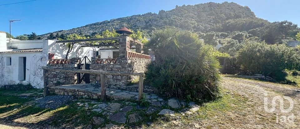 Country home 5 bedrooms of 200 m² in Bolonia (11391)