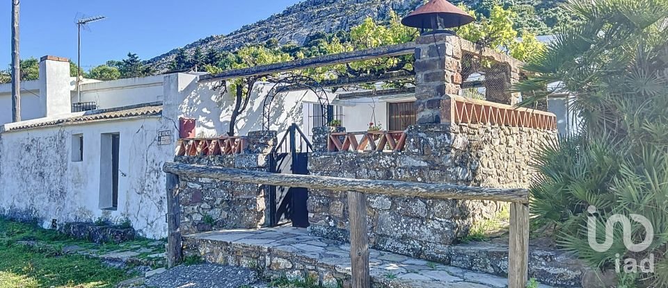 Country home 5 bedrooms of 200 m² in Bolonia (11391)