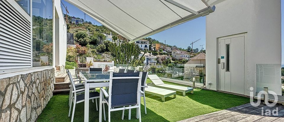 Appartement en maison 5 chambres de 245 m² à Sitges (08870)