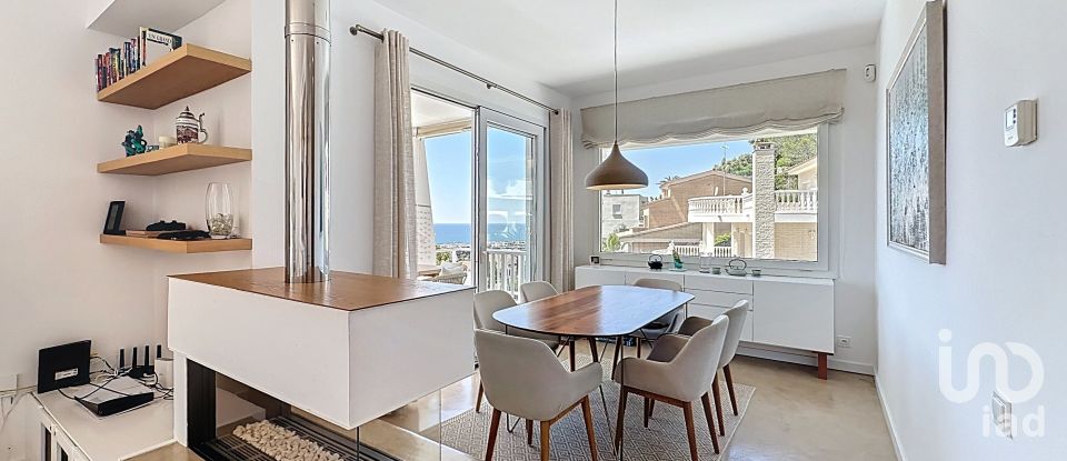 Appartement en maison 5 chambres de 245 m² à Sitges (08870)