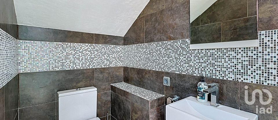 Appartement en maison 5 chambres de 245 m² à Sitges (08870)