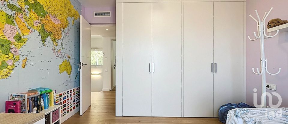 Appartement en maison 5 chambres de 245 m² à Sitges (08870)