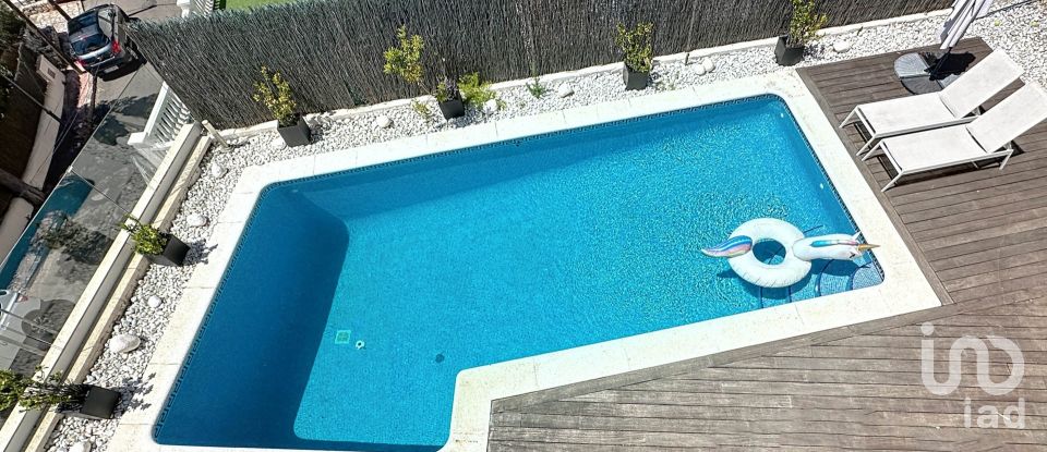 Appartement en maison 5 chambres de 245 m² à Sitges (08870)