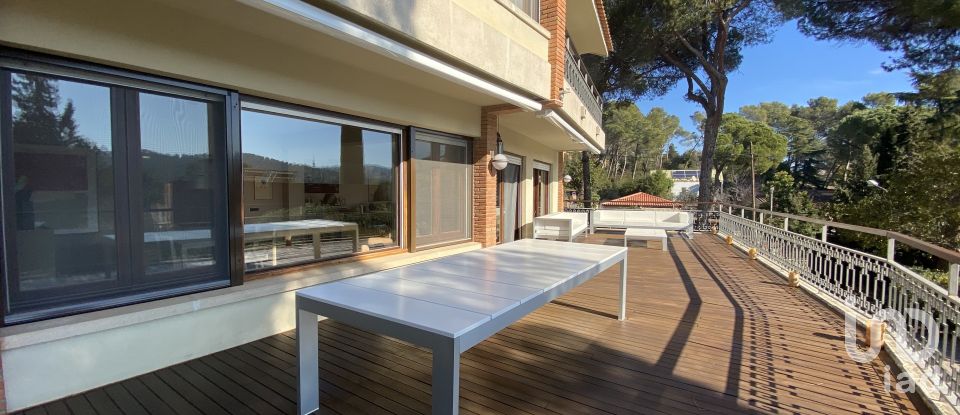 Apartment in house  6 bedrooms of 570 m² in Sant Cugat del Vallès (08197)
