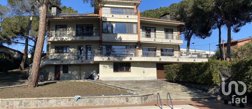 Apartment in house  6 bedrooms of 570 m² in Sant Cugat del Vallès (08197)