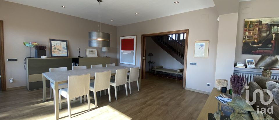 Apartment in house  6 bedrooms of 570 m² in Sant Cugat del Vallès (08197)